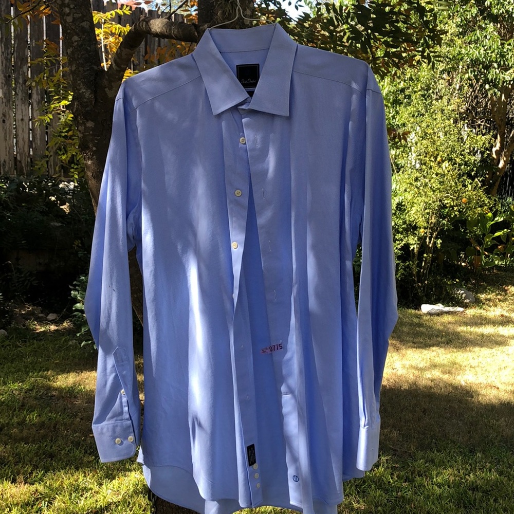 David Donalue button down. Casual wear.